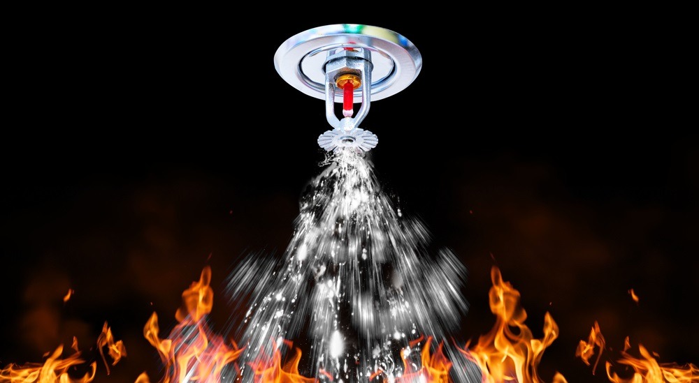 Sprinkler đóng vai trò quan trọng trong việc bảo vệ tính mạng và tài sản khi xảy ra hỏa hoạn