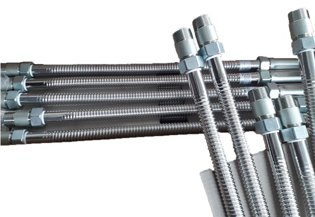 Khi chọn mua ống mềm nối đầu phun Sprinkler, cần chú ý đến các tiêu chuẩn kỹ thuật cụ thể