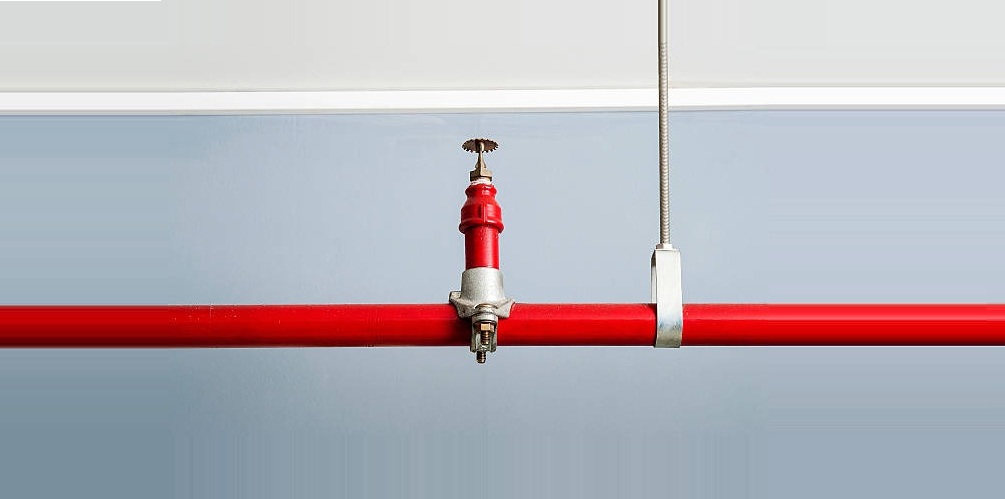 Lắp đặt đầu phun chữa cháy Sprinkler đòi hỏi tuân thủ đúng quy trình kỹ thuật nghiêm ngặt và an toàn Lắp đặt đầu phun chữa cháy Sprinkler đòi hỏi tuân thủ đúng quy trình kỹ thuật nghiêm ngặt và an toàn