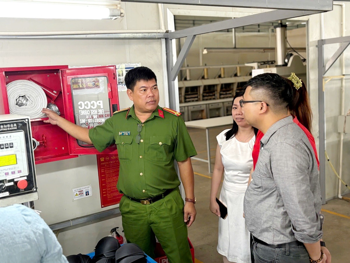 Tủ chữa cháy âm tường là lựa chọn lý tưởng cho không gian nhỏ, cần sự gọn gàng tối đa Tủ chữa cháy âm tường là lựa chọn lý tưởng cho không gian nhỏ, cần sự gọn gàng tối đa