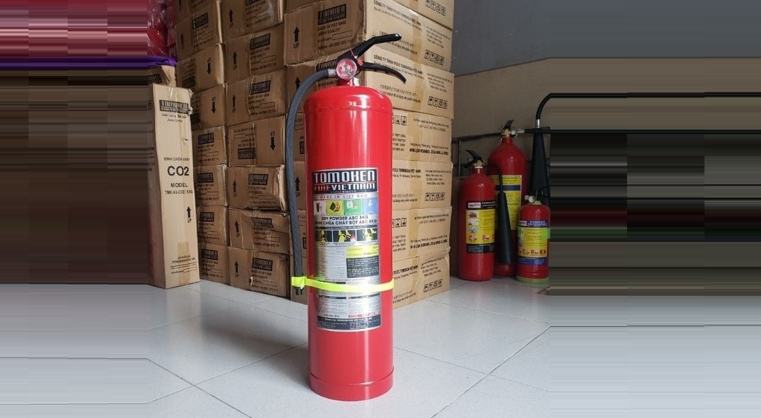 Bình bột chữa cháy Tomoken phù hợp xử lý nhiều loại đám cháy như chất lỏng, khí, rắn cháy. Bình bột chữa cháy Tomoken phù hợp xử lý nhiều loại đám cháy như chất lỏng, khí, rắn cháy.